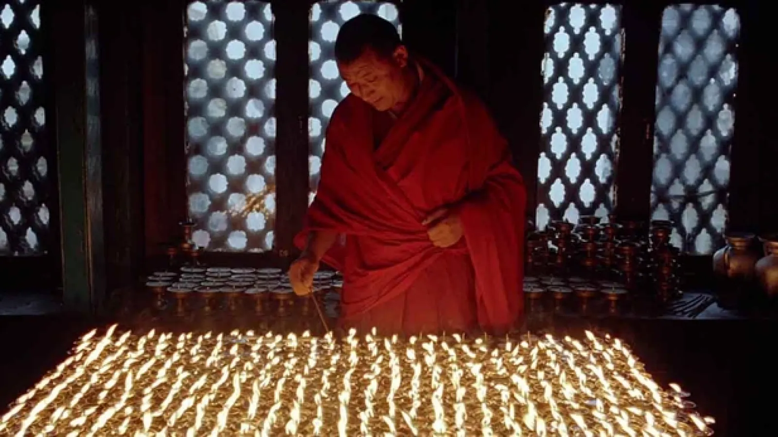 Hypnotic, non-narrative experimental spiritual documentary art films